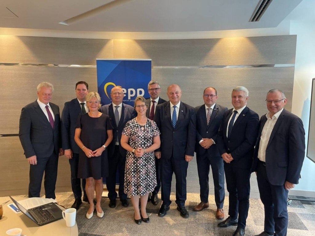 ΥπΑΑΤ Κώστας Τσιάρας στο Συμβούλιο Υπουργών Γεωργίας και Αλιείας: Οι ευρωπαίοι αγρότες δεν ζητούν προνομιακή μεταχείριση, ζητούν δίκαιους όρους