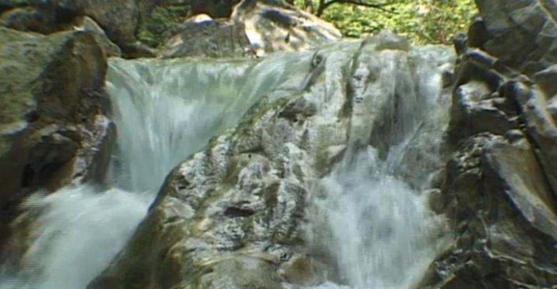 Η ξεχωριστή ομορφιά των καταρρακτών στην Τρύφου (video)