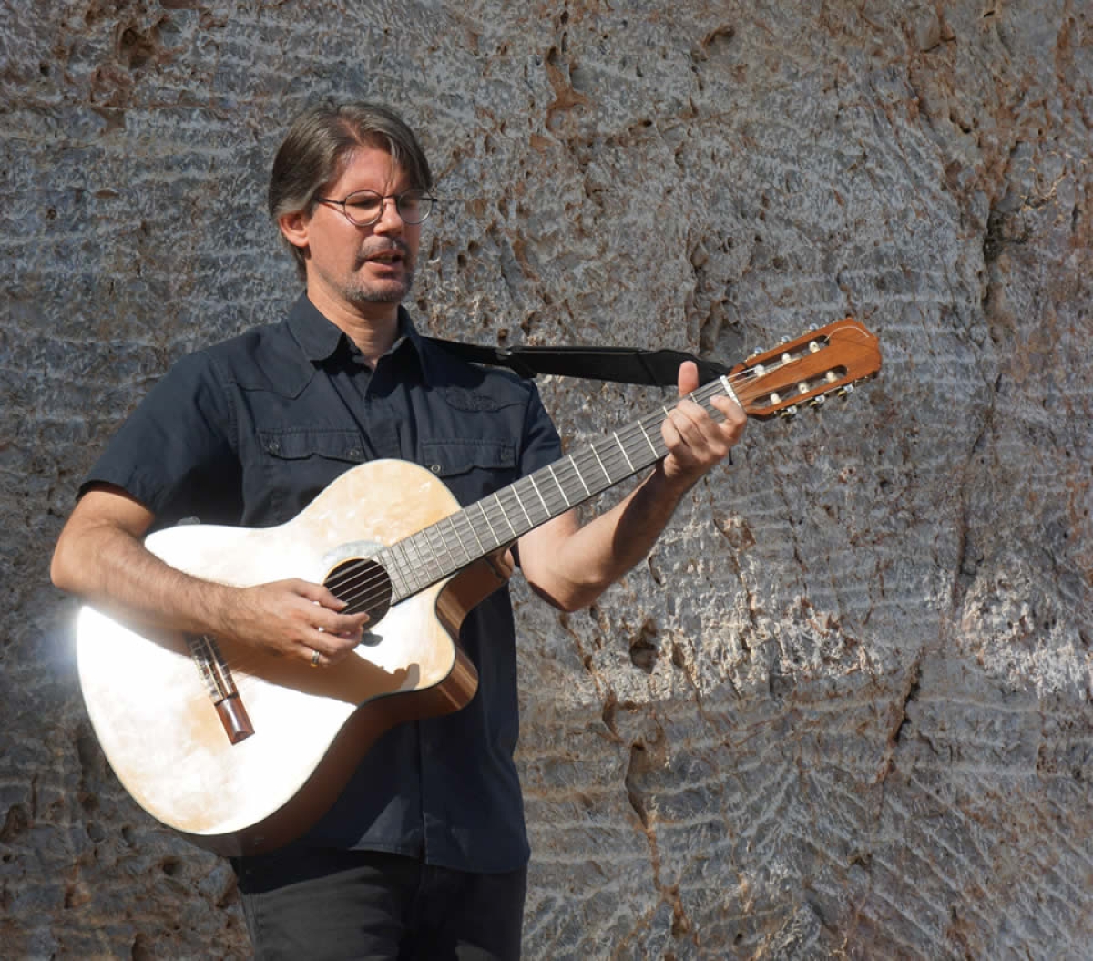 Στέλιος Κουκέλης Feat. Κωστής Σαββιδάκης - Εικόνες του χθές |