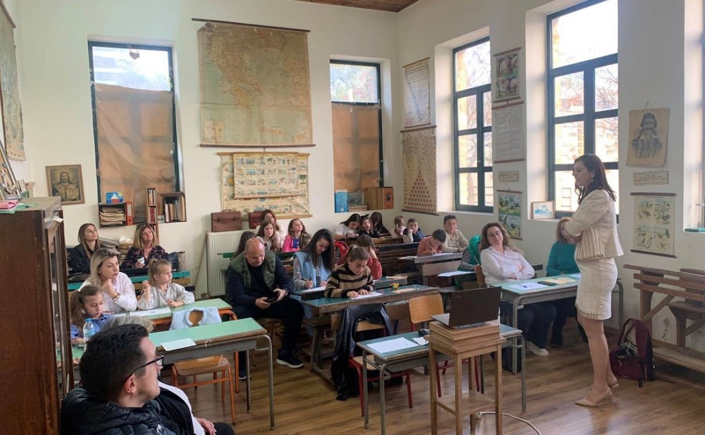 Αγγελόκαστρο: Εργαστήρια σε σχολεία από &quot;Το σεντούκι του παππού&quot;