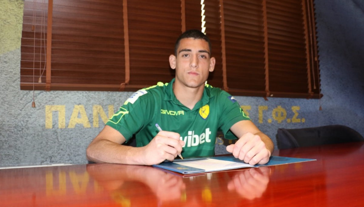 Παναιτωλικός: Επαγγελματίας ο Παπαζώης. Επεκτάθηκαν τα συμβόλαια Κοντούρη – Νικολάου