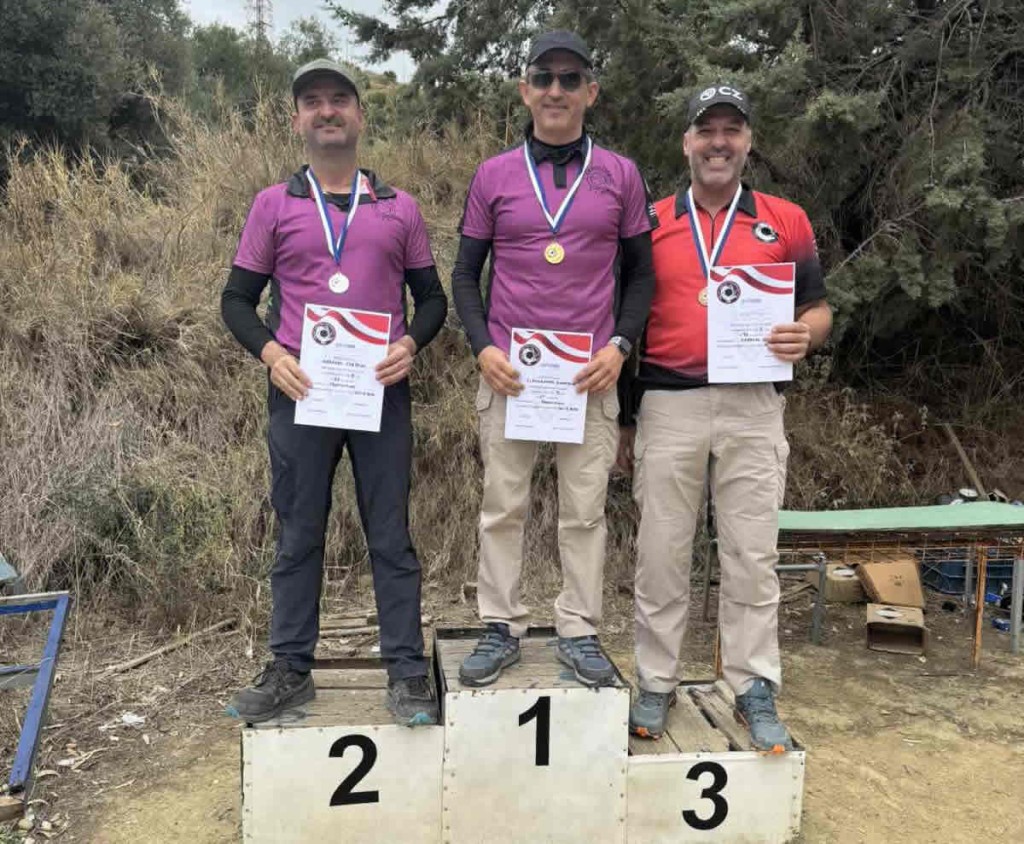 Χρυσό μετάλλιο από τον Σιαπλαούρα Δημήτρη και ασημένιο απο τον Καζάκο Γεώργιο του Σκοπευτικού ομίλου Αιτωλοακαρνανίας "Σκοπευτής ", στην Πάτρα στο αγώνισμα στης Πρακτικής Σκοποβολής