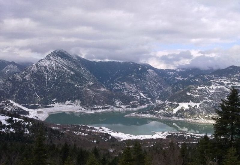 Μια βόλτα στην χιονισμένη Ευηνολίμνη