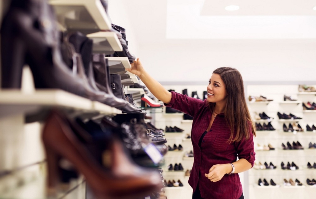 Κατάστημα υποδημάτων στο Αγρίνιο αναζητά πωλητές-τριες