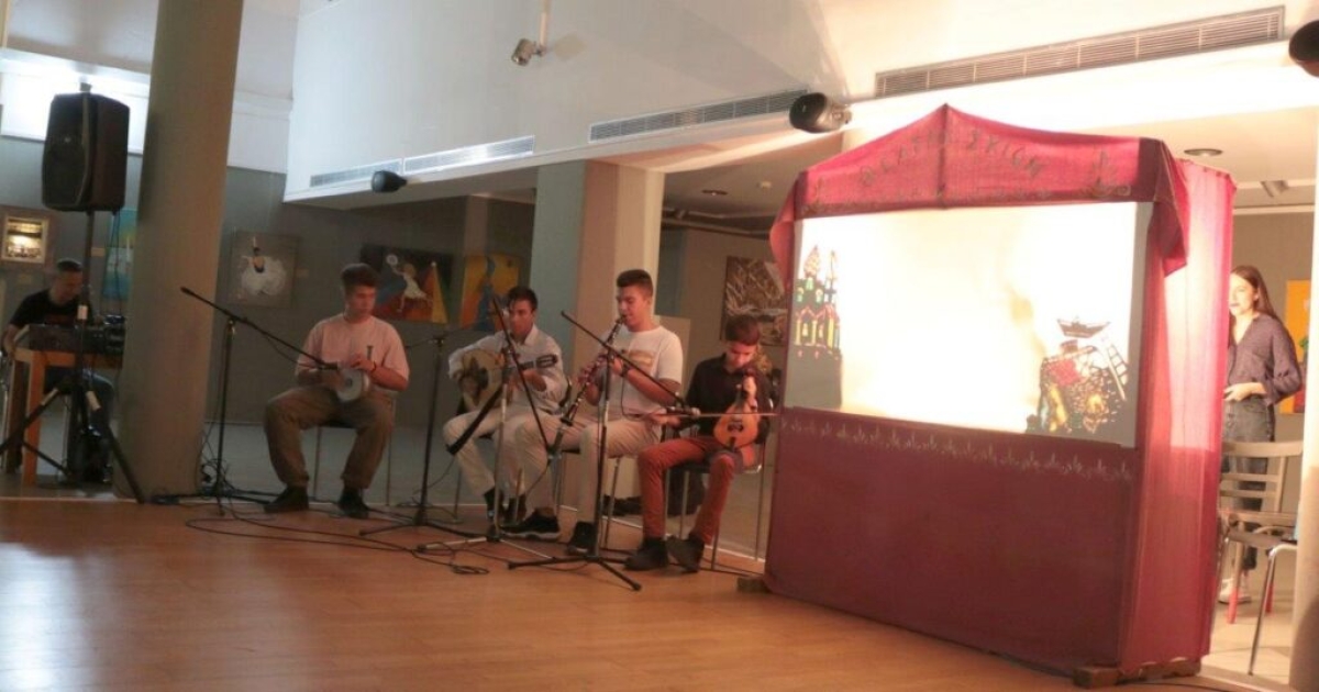 Θέατρο σκιών-Καραγκιόζης στην Παλαιά Δημοτική Αγορά Αγρινίου (φωτο)