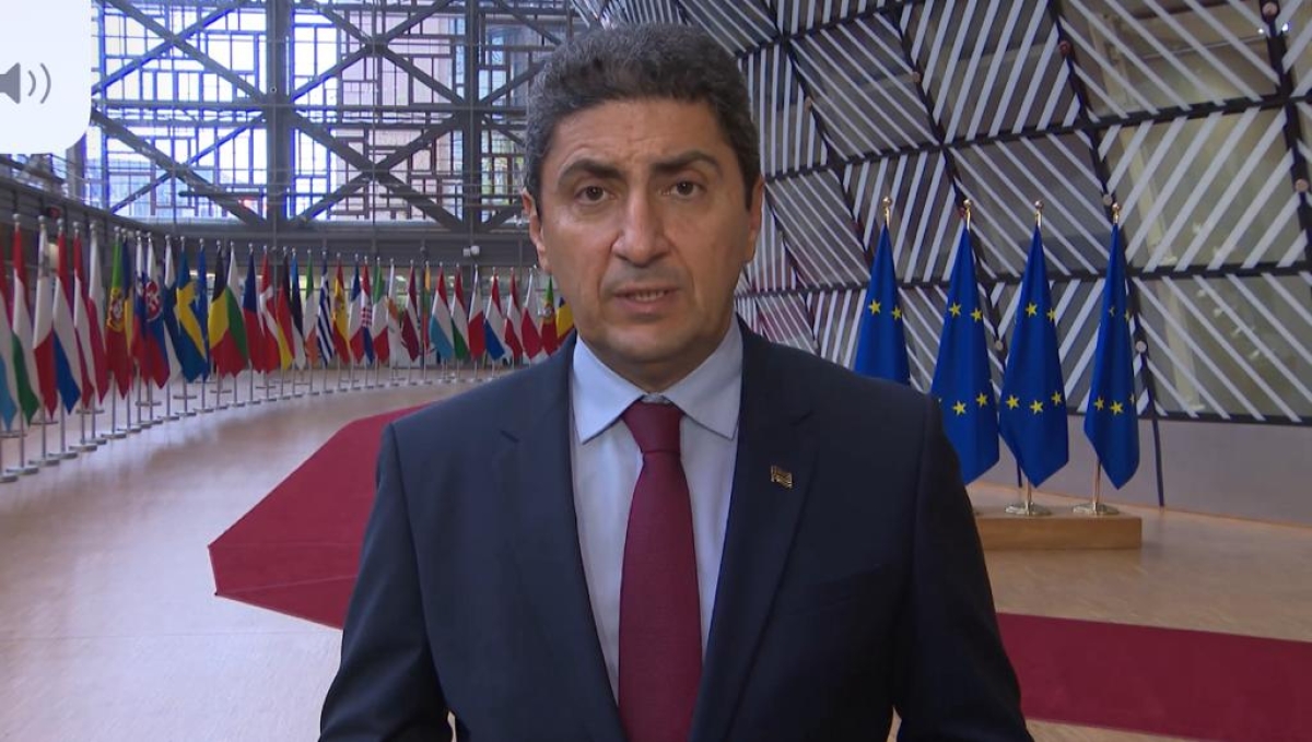 Στην έκθεση Πράσινης Εβδομάδας και στην Παγκόσμια Συνδιάσκεψη υπουργών Γεωργίας και Τροφίμων στο Βερολίνο, ο Λευτέρης Αυγενάκης