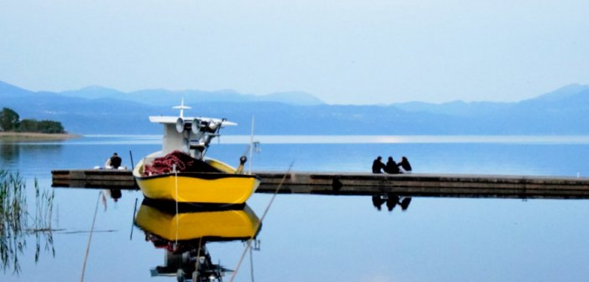 Τριχωνίδα υπό το σεληνόφως (εικόνες)