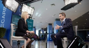 Μητσοτάκης στο Bloomberg: Η Ελλάδα θα απαγορεύσει τα παράνομα συστήματα παρακολούθησης