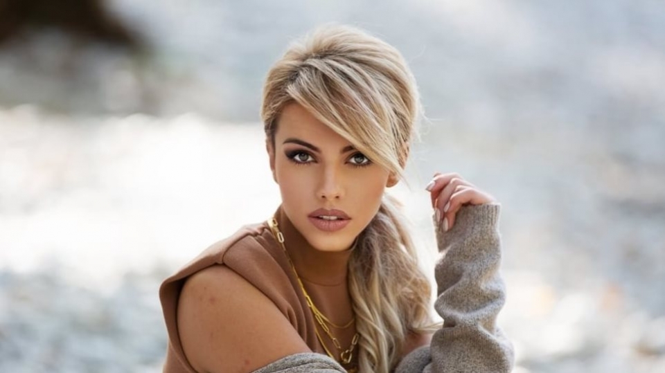 Ποιο είναι το κορίτσι που μάγεψε τον Μίμη Πλέσσα;