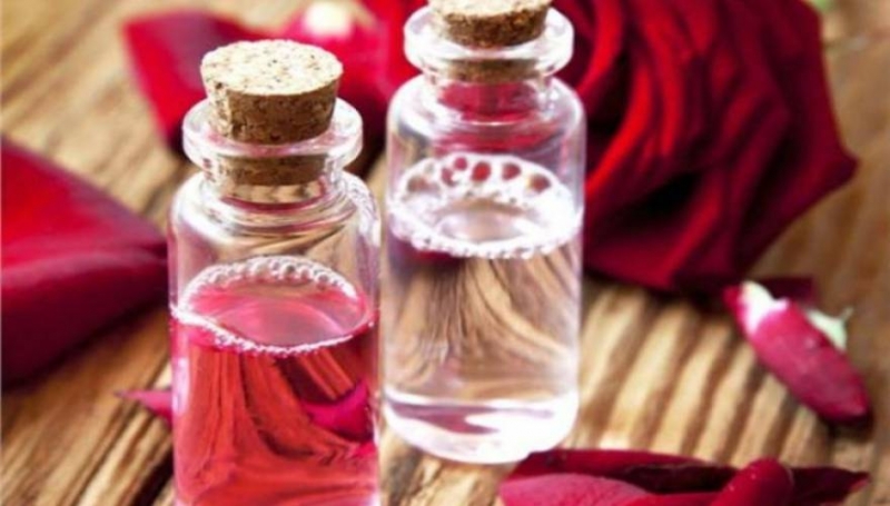 Τριαντάφυλλο και καρύδι για λαμπερή επιδερμίδα