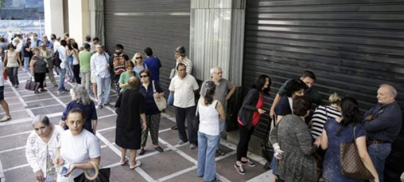 ΟΑΕΕ: Μειώσεις έως και 40% στις συντάξεις πριν τα 67