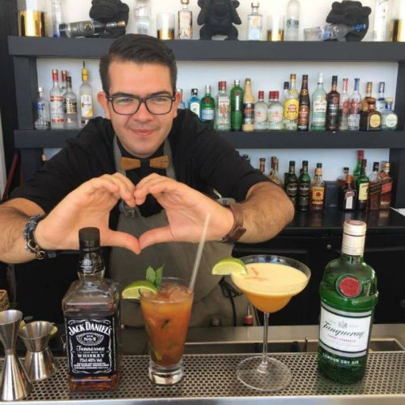 Ο βραβευμένος bartender από την Ορεινή Ναυπακτία