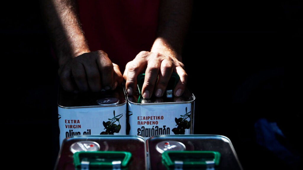 Στο «μάτι του κυκλώνα» των νέων δασμών το ελληνικό ελαιόλαδο