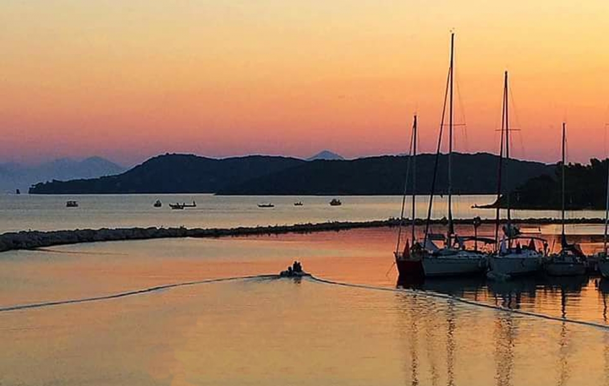 Η νησιώτικη πολιτική βλάπτει την Αιτωλ/νία