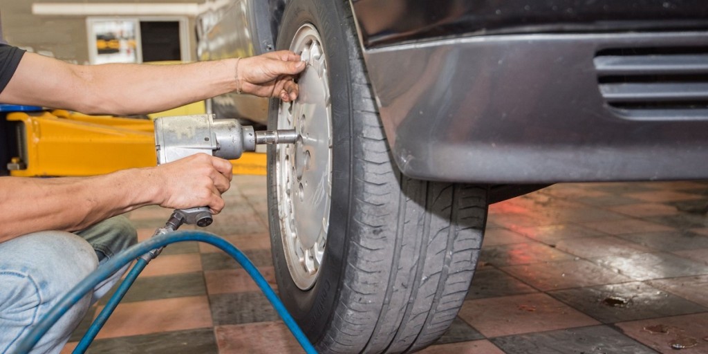 Βουλκανιζατέρ στο Αγρίνιο ζητά τεχνίτη τροχών